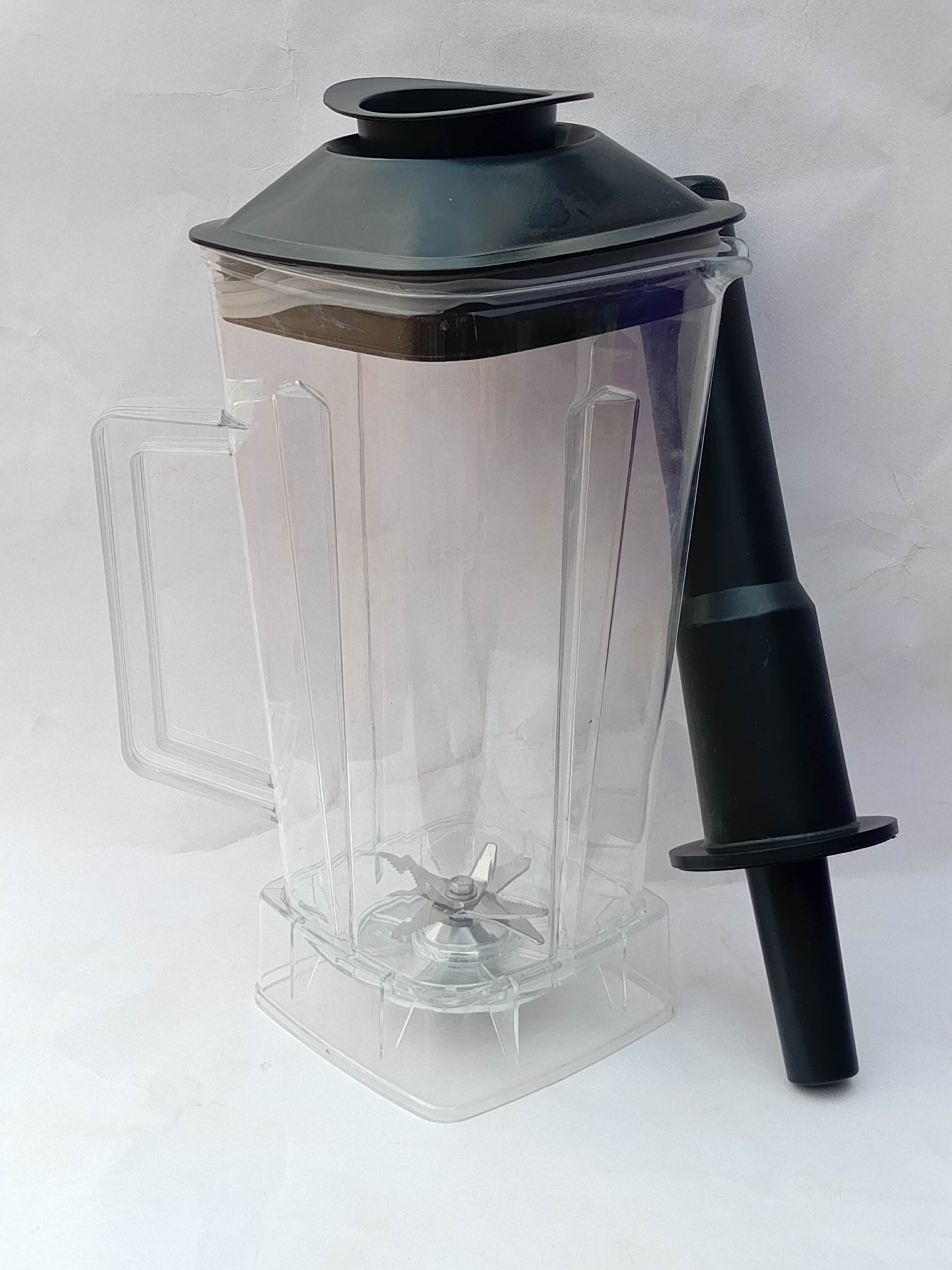 2 LITRES COMMERCIAL BLENDER CUP WITH MIXING STICK - 8 BLADES 2 LITRES COMMERCIAL BLENDER CUP WITH MIXING STICK - 8 BLADES