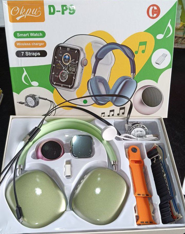 D-P9-7 ULTRA 2 UNISEX DISPLAY SMART WATCH+ HEADPHONE D-P9-7 ULTRA 2 UNISEX DISPLAY SMART WATCH+ HEADPHONE